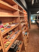 観劇三昧下北沢店の様子。