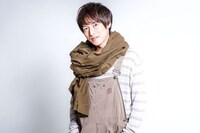 中谷智昭演じるアマグモ。