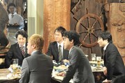 「『ハナタレナックス』EX（特別編）世界遺産・知床をゆく チームナックス5人旅～絶景＋秘湯×北海道グルメ＝珍道中？～」告知番組の公開収録より。記者の質問に答えるメンバーたち。