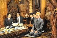 「『ハナタレナックス』EX（特別編）世界遺産・知床をゆく チームナックス5人旅～絶景＋秘湯×北海道グルメ＝珍道中？～」告知番組の公開収録より。