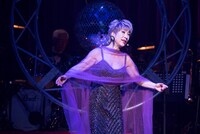 「THE レビュー『カーテンコールをもう一度！』」ゲネプロの様子。（撮影：引地信彦）