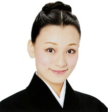 城妃美伶 (c)宝塚歌劇団