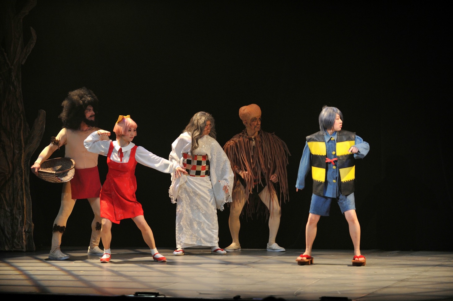 2014年に上演されたミュージカル「ゲゲゲの鬼太郎～十万億土の祈り～」より。
