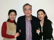 左から市川奈央子、北村総一朗、服部幸子。