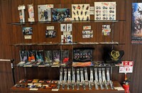 「刀剣乱舞 2.5Dカフェ」より、物販コーナーの様子。