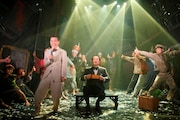 2014年9・10月に上演された「どんぶりの底」より。(c)横田敦史