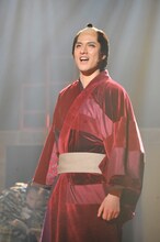 ミュージカル「しゃばけ」より、滝川英治演じる佐助。