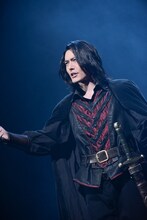 舞台「『デルフィニア戦記』第一章」ゲネプロより、蕨野友也演じるウォル。