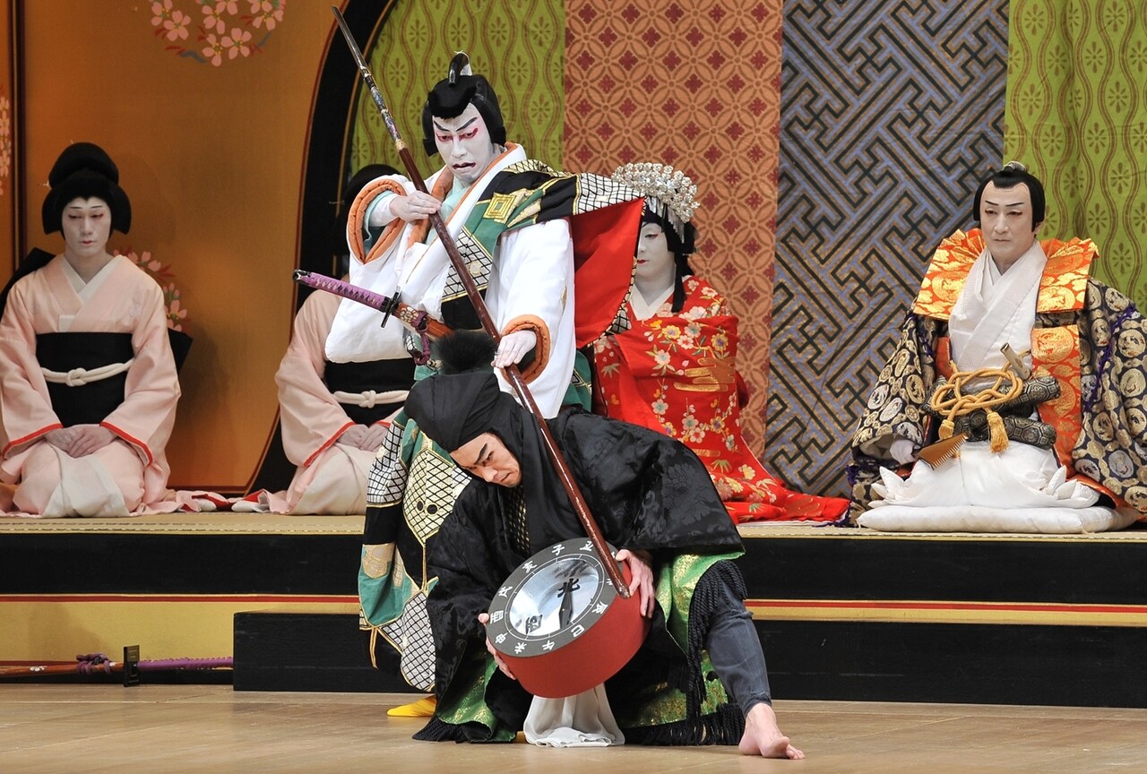 巳之助が粂寺弾正に初役で挑んだ「毛抜」が放送、2016年「新春浅草歌舞伎」より