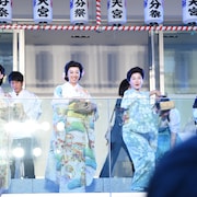 賀来千香子×水野真紀×紫吹淳×壮一帆が4姉妹で豆まき「一生に一度は細雪」
