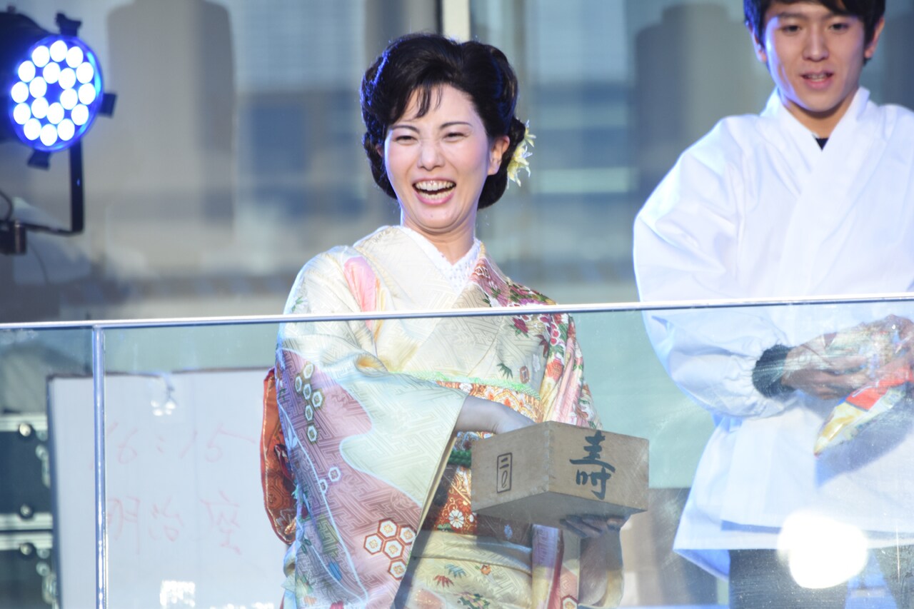 賀来千香子×水野真紀×紫吹淳×壮一帆が4姉妹で豆まき「一生に一度は細雪