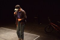 「Fools speak while wise men listen」初演より。