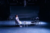 お布団「アンティゴネアノニマス-フェノメノン／善き人の戦争」より。（撮影：三浦雨林）