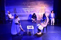 お布団「アンティゴネアノニマス-フェノメノン／善き人の戦争」より。（撮影：三浦雨林）