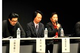 左から高山明、長塚圭史、ラサール石井。