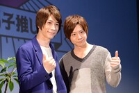 左から鈴木拡樹、椎名鯛造。