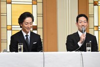 左から中村七之助、中村勘九郎。