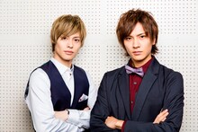 左から宇野結也、財木琢磨。