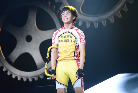 「舞台『弱虫ペダル』新インターハイ篇～スタートライン～」ゲネプロより、醍醐虎汰朗演じる小野田坂道。