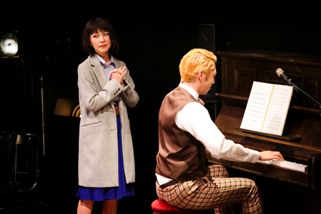 OFFICE SHIKA PRODUCE「親愛ならざる人へ」より。(撮影:和田咲子)