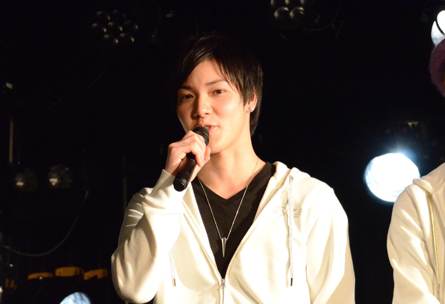 桐矢彰吏