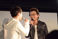 左から鎌苅健太、興津和幸。