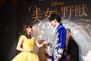 「美女と野獣」日本版デュエットソングお披露目イベントの様子。