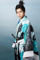 足利義輝演じる染谷俊之。