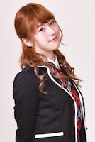 花奈澪演じる玉置やや。