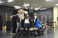 ブロードウェイミュージカル「きみはいい人、チャーリー・ブラウン」公開稽古より。