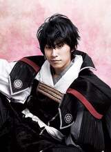 小笠原健演じる織田信長。