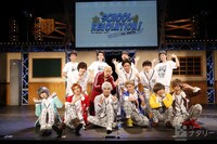 「2.5次元ダンスライブ『ツキウタ。』ステージ TRI! SCHOOL REVOLUTION! Ver.WHITE」より。