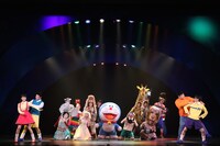 舞台版「ドラえもん のび太とアニマル惑星（プラネット）」プレスコールより。（撮影：田中亜紀）