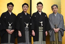 「松竹大歌舞伎」製作発表より。左から中村福之助、中村橋之助、中村芝翫、中村梅玉。
