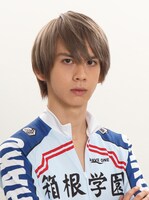 秋元龍太朗演じる黒田雪成。