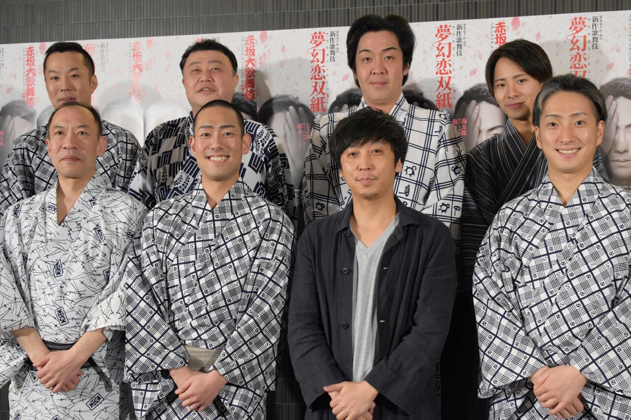 「赤坂大歌舞伎 新作歌舞伎『夢幻恋双紙 赤目の転生』」取材より。上段左から中村いてう、市川猿弥、中村亀鶴、中村鶴松。下段左から片岡亀蔵、中村勘九郎、蓬莱竜太、中村七之助。