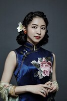 李香蘭を演じる浜崎香帆。