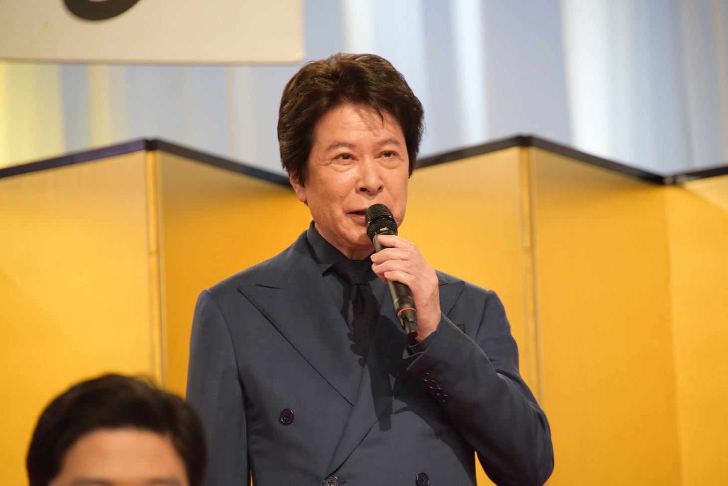鹿賀丈史