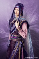 鷲尾修斗演じる斑（マダラ）。