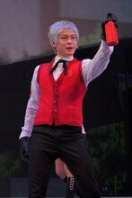 藤原祐規演じる真田明彦。（撮影：鏡田伸幸）