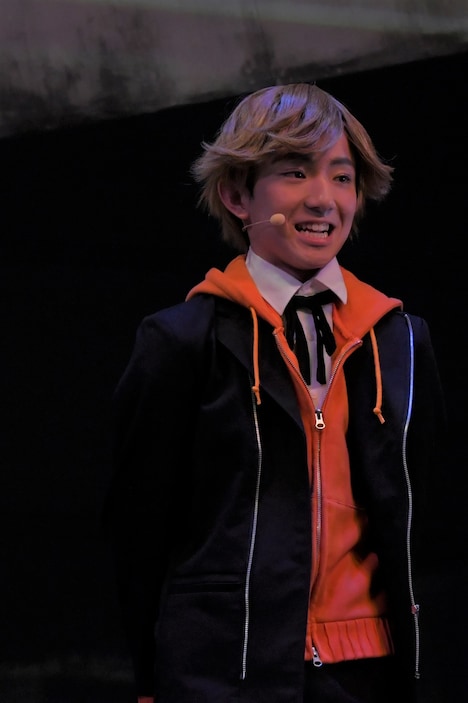 坂口湧久演じる天田乾。（撮影：鏡田伸幸）