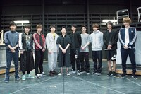 「男水！」公開稽古より、囲み取材の様子。