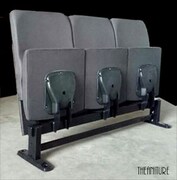 コフレリオ 新宿シアターの椅子。