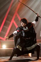 小笠原健演じる織田信長。