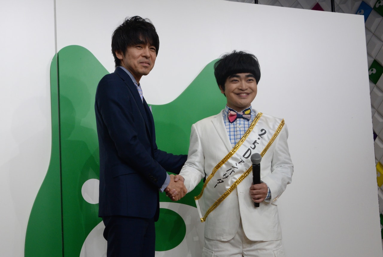 左から松田誠日本2.5次元ミュージカル協会代表理事、加藤諒。