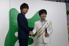 左から松田誠日本2.5次元ミュージカル協会代表理事、加藤諒。