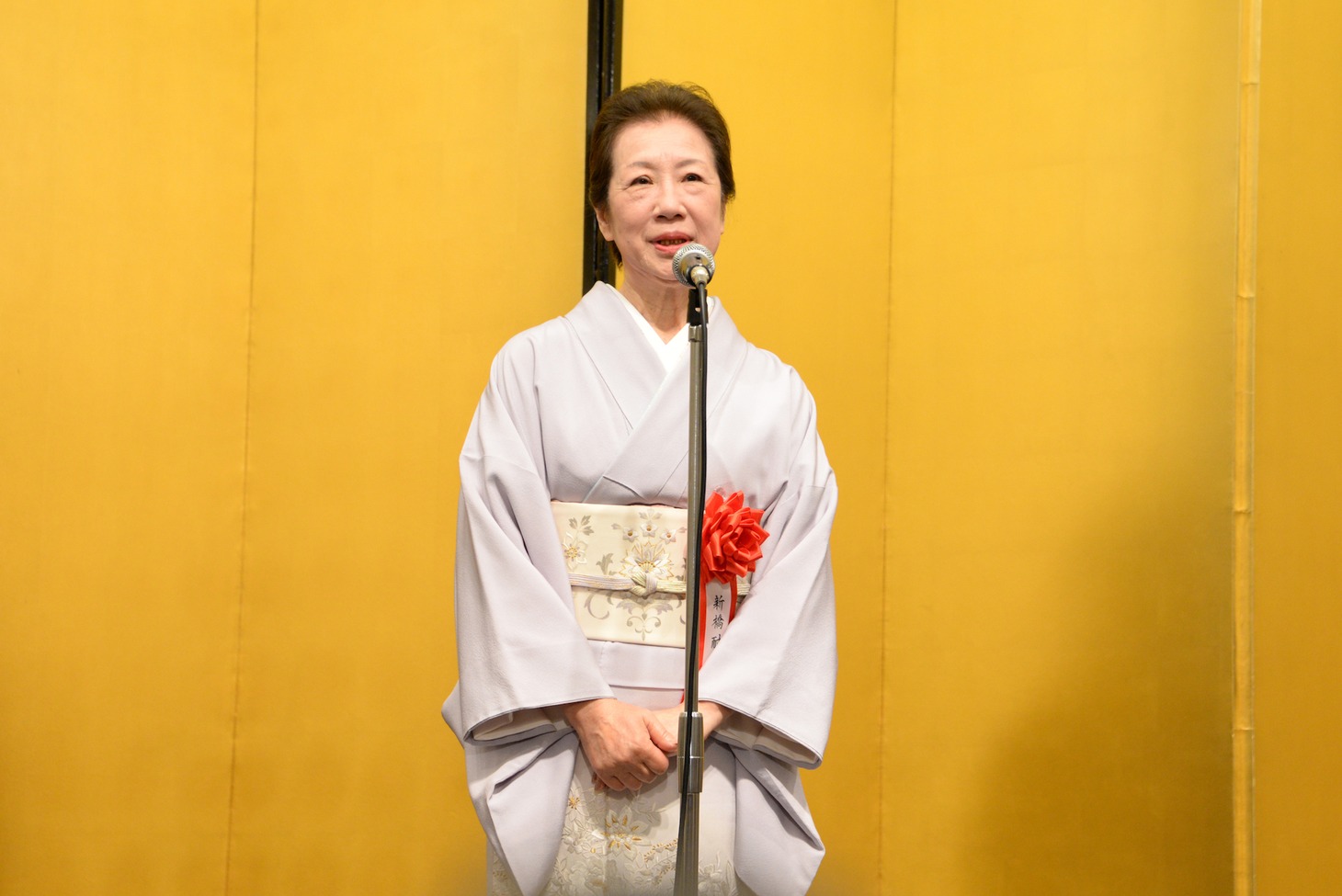 新橋耐子