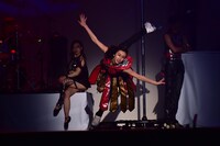 サムライ・ロック・オーケストラ「アメージング八犬伝」東京公演より。