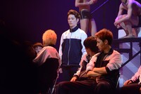 「男水！」ゲネプロより、安西慎太郎演じる藤川礼央（中央）。