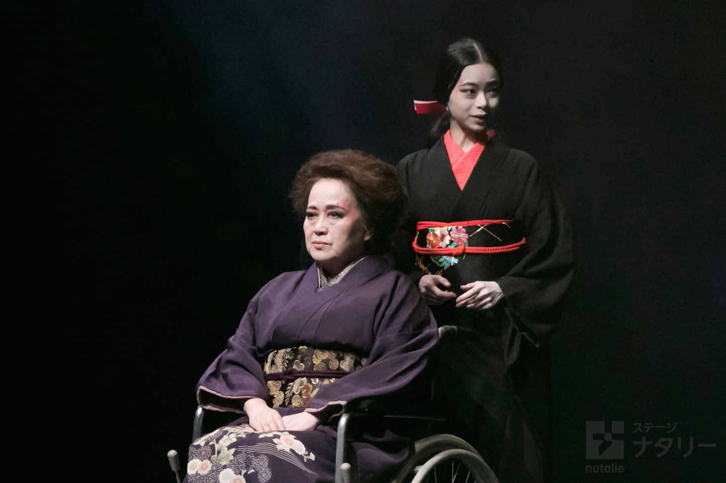 シス・カンパニー公演 日本文学シアターVol.4「能『黒塚』より 黒塚家の娘」より。（撮影：加藤孝）
